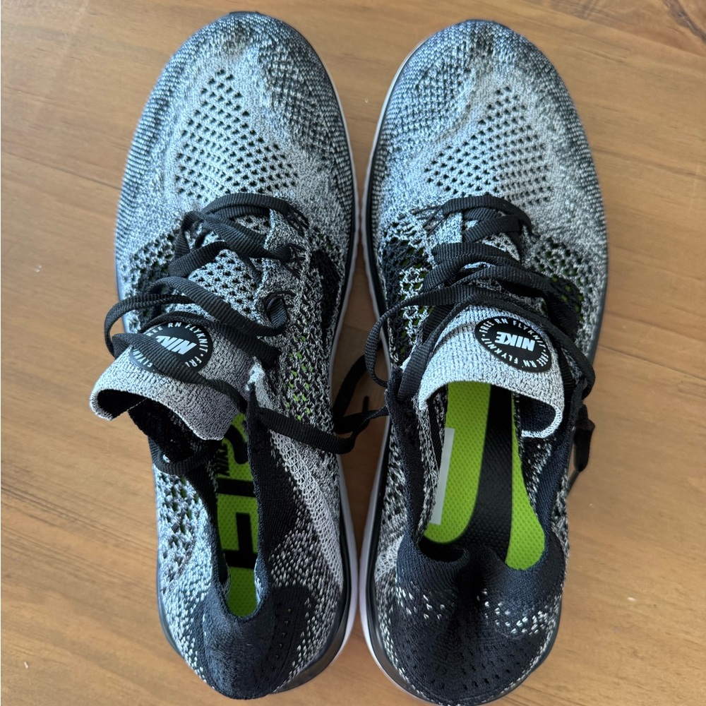 Nike Men's Black and White Athletic Shoes NEVER WORN